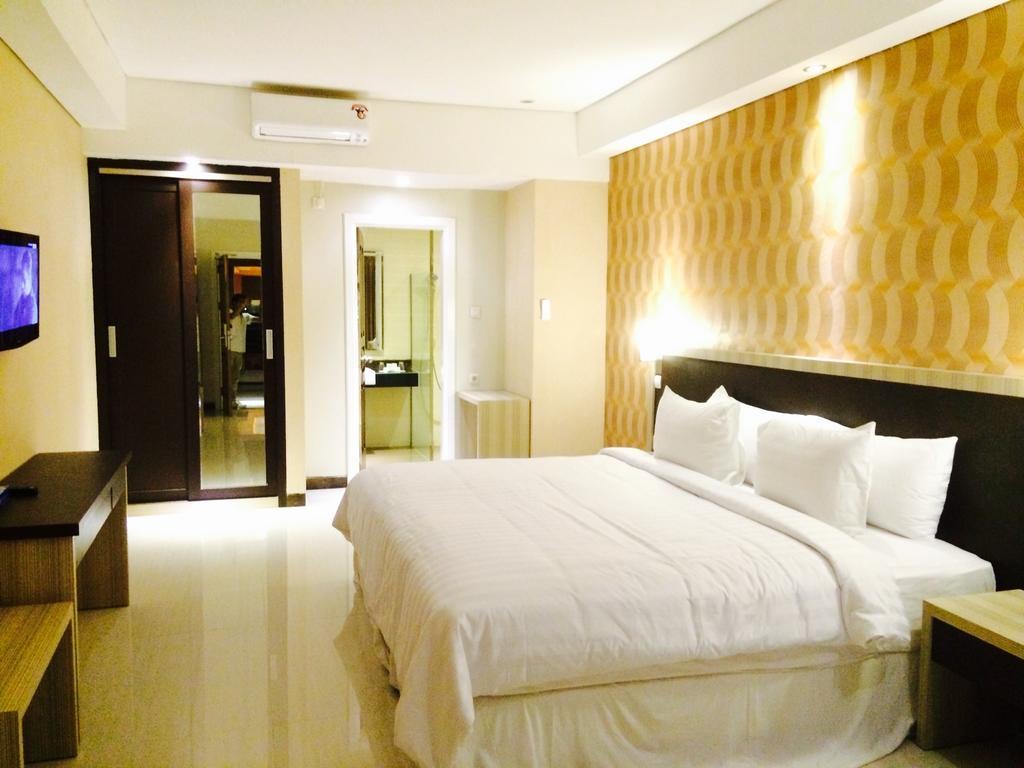 Sylvia Hotel Premier Kupang Купанг Номер фото